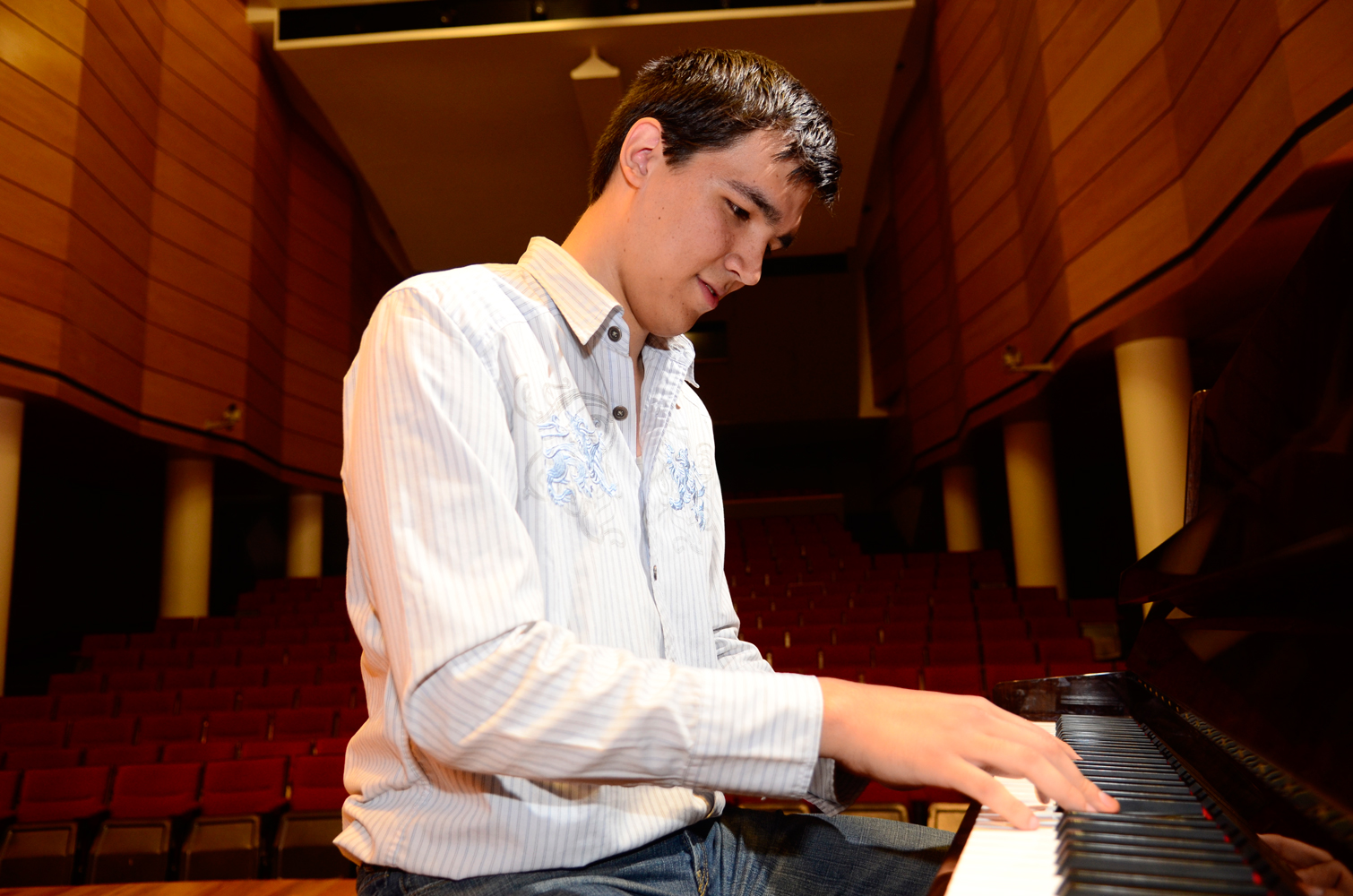 Alumno de ITAM música, auditorio Raúl Baillères, ITAM, campus Río Hondo